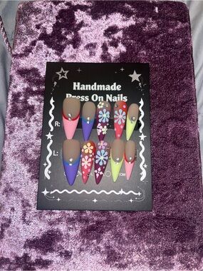 Handmade Press-On Nails - Multicolor Floral Set